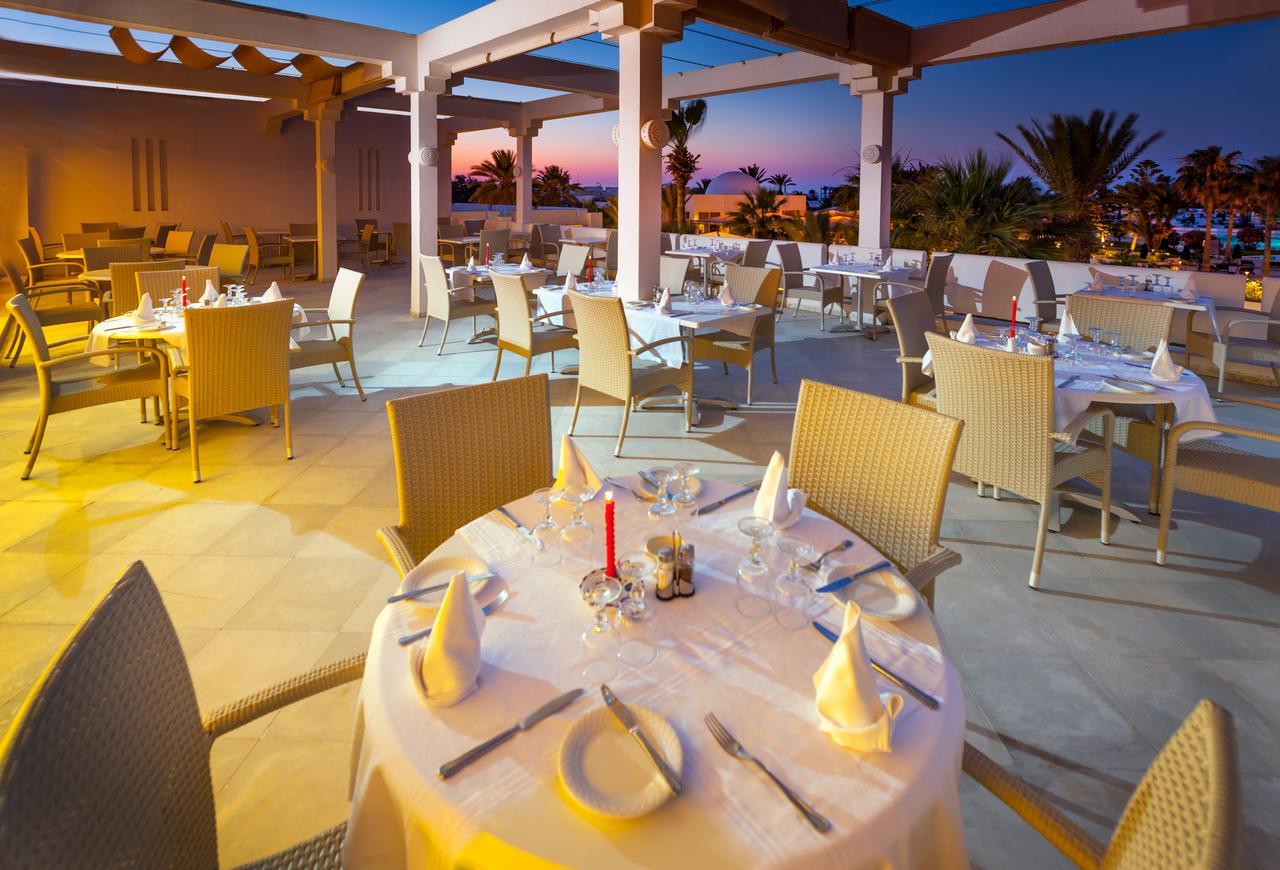 Djerba Plaza Thalasso & Spa Triffa Exterior foto